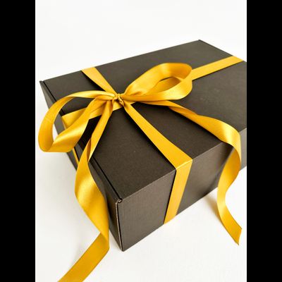 2 шт. - Черная подарочная коробка GILEV 37x26x12см с золотой лентой и наполнителем