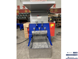 Дробилка для листовых полимерных материалов