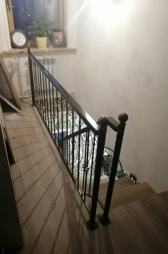 Кованые перила для лестниц фото-Арт 09