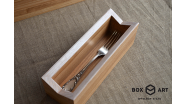 7089 Подставка для столовых приборов по эскизам заказчика
материал: массив ясеня