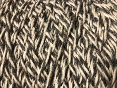 FILATI BIAGIOLI MODESTO NORDICO 100% кашемир 170 м в 100 граммах цв. 506025 коричнево-бежевый меланж с вкраплением зелёного и горчичного цветов