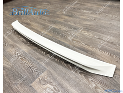 Спойлер Toyota Land Cruiser 200 07-15 белый перламутр