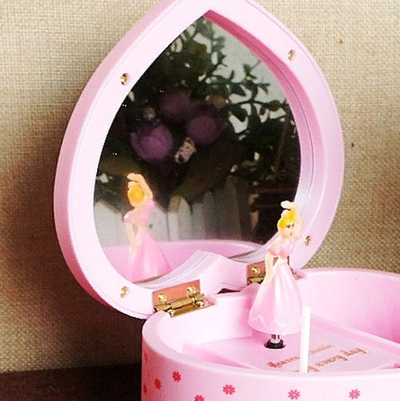 Музыкальная шкатулка Сердечко с танцующей балериной  + ПОДАРОК, Цвет Розовый