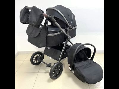 Детская коляска 3 в 1 Luxmom A4 Черный