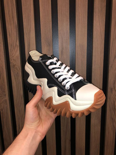 Кеды Converse Run Star Motion  черные низкие на высокой платформе 172895C