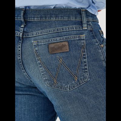 Джинсы Wrangler® Cody Johnson 20X® Advanced Comfort 02 Competition Regular Fit Jean