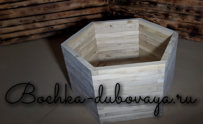 Кашпо из дерева