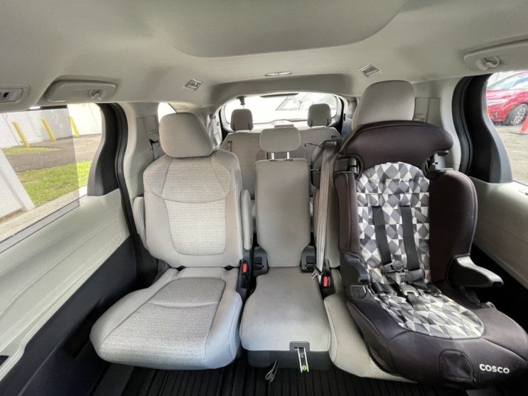 Заказ такси с детским креслом в Кишиневе и Тирасполе.