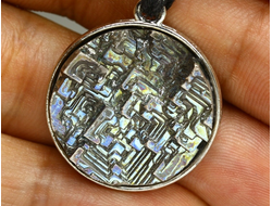 Украшения с висмутом