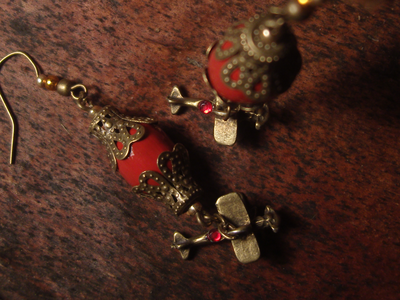 Благотворительность. Серьги "Сквозь закат на кукурузнике"