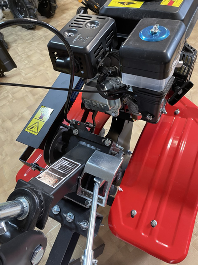 Мотоблок бензиновый Рысь МБР 7-10 ПРО колеса 4*10