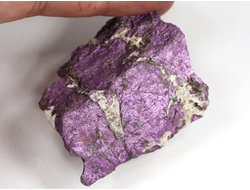 Пурпурит с белыми прожилками, коллекционный образец, Намибия (52*30*30 мм, 86 г) №37559