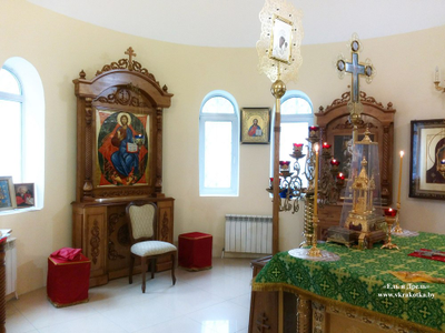 Напольный киот, киот горнего места, киот в алтарь