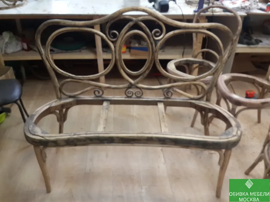 Реставрация венского дивана ротанг покраска
☎ 