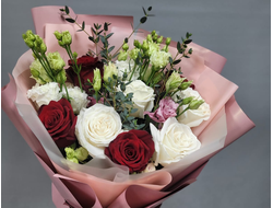 Букет из роз и эустом "Муза"