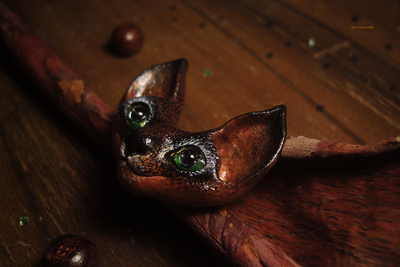 Необычная брошь с котом "Осенний Уголёк"