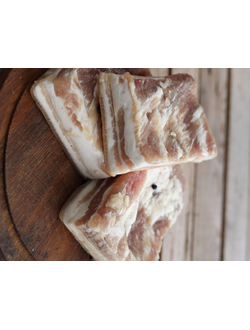 САЛО МЯСНОЕ СОЛЕНОЕ