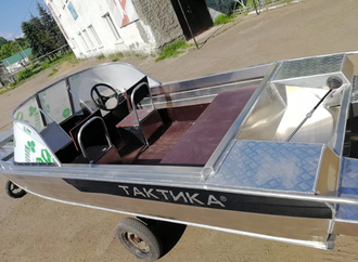 Моторная лодка Тактика-450 DC