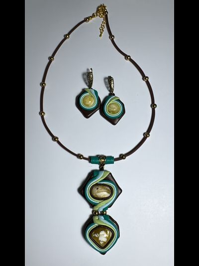 комплект с янтарем