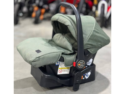 Детская коляска 3 в 1 Luxmom 780 Зеленый