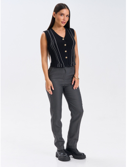 Жилет вязаный на пуговицах