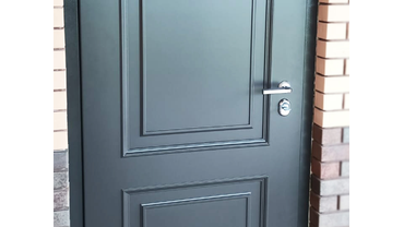 входная дверь. мдф с багетом. снт &quot;медик&quot;