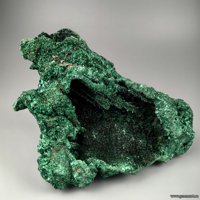 Малахит плисовый. Конго. 210*140*120мм.