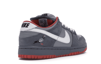 Nike SB Dunk Low Staple Nyc Pigeon сзади