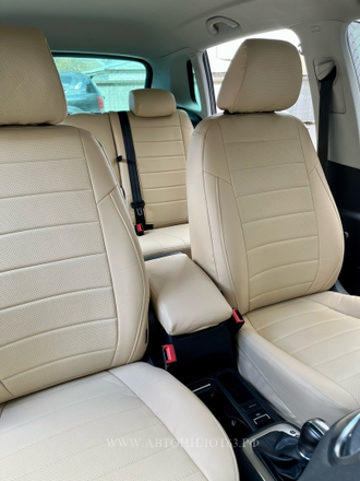 Чехлы на Volkswagen Tiguan I (2007-2016)