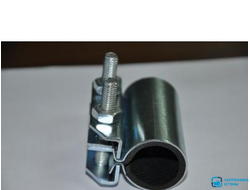 Хомут ремонтный на трубу 1/2 дюйма усиленный. наружный диаметр трубы 20-24 мм