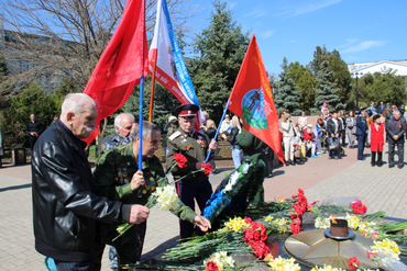 Сквер Славы 11.04.2022