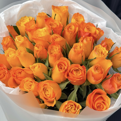 35 рыжих роз