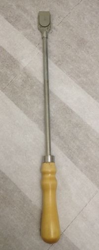 Шабер 500 мм (Держатель для шаберной пластины) с деревянной ручкой