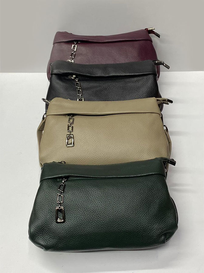 (АРТИКУЛ: 10022/0) СУМКА ЖЕНСКАЯ, НЕБОЛЬШАЯ, НАТУРАЛЬНАЯ КОЖА, ЧЕРНАЯ, С ДЕКОРАТИВНЫМ НАРУЖНЫМ КАРМАНОМ, С ПЛЕЧЕВЫМ РЕМНЕМ