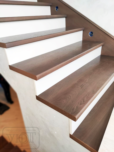 л-30. ступени, поручень и стеновая панель - шпон ясеня