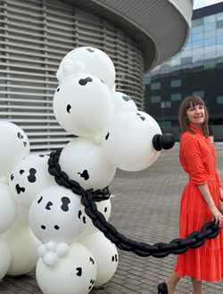 Большая собака из воздушных шаров (2 х 2.5 метра)