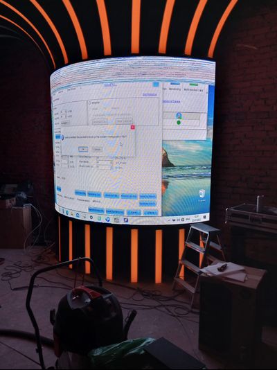 Радиусный кабинет для светодиодного экрана