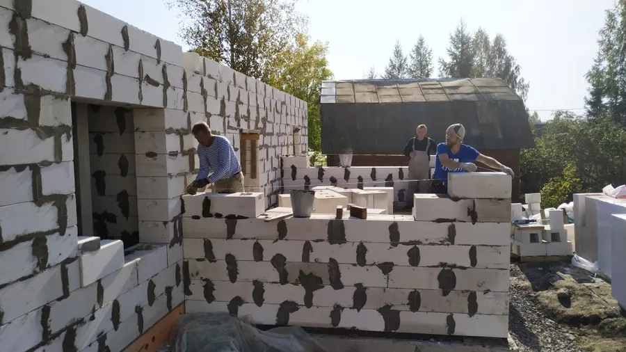 Кладочные работы с использованием Газобетона СК