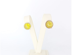 Серьги-гвоздики с желтым янтарем