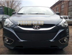 Защита радиатора Hyundai IX35 2010- black