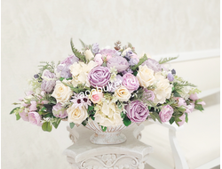 Композиция из искусственных цветов в нежно сиреневых тонах удлинённая в вазе - Эмили № УНС008/Купить