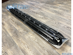 Подножки с подсветкой Toyota Land Cruiser 200 белые