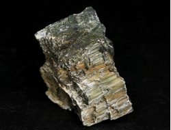 Хризотил-асбест "экстра", необработанный образец, Россия, КЧР, Урупский район, Беденский массив, м-ние Мощевая балка (24*15*12 мм, 7 г) №29890