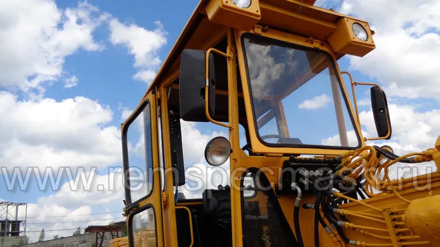 Автогрейдер ДЗ-180 после полного капремонта