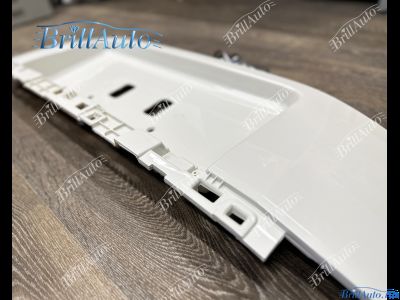 Накладка на крышку багажника Toyota Prado 150 13-17 белая