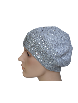 Серебристый берет со стразами весна