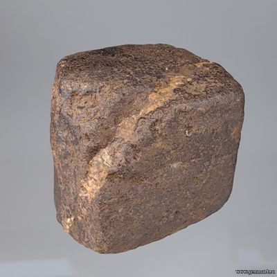 Лимонит по пириту. Южный Урал. Россия. 40*40*34мм