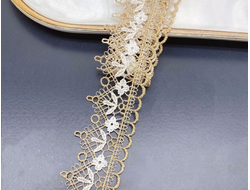 КРУЖЕВНАЯ ЛЕНТА, 3.7 СМ. АРТ. К-00024, 1 МЕТР. ЦВЕТ: Белый/золотистый