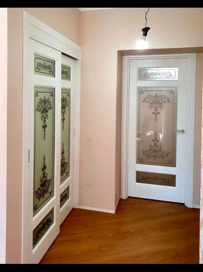 ЛАЙНДОР (УЛЬЯНОВСК)/ МОДЕЛЬ МИШЕЛЬ-К/ ПОЛОТНО ОСТЕКЛЕННОЕ/ НАТУРАЛЬНЫЙ ШПОН ЯСЕНЯ/ ТОН 38 (ЯСЕНЬ БЕЛЫЙ)