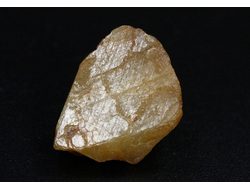 Корунд желтый сапфир и Лейкосапфир